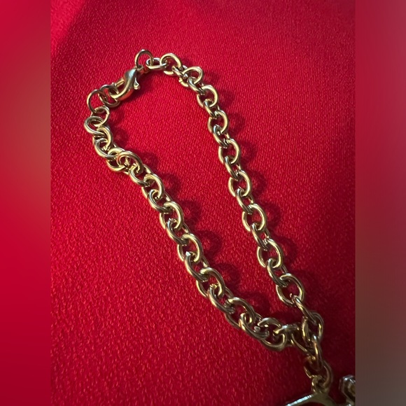 Vintage Di  Gold Tone Charm Bracelet -International - Picture 12 of 12